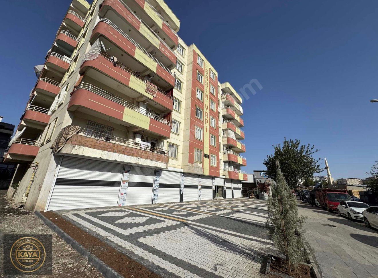 KAYA EMLAK'TAN MERKEZİ LOKASYONDA SATILIK FIRSAT DÜKKAN